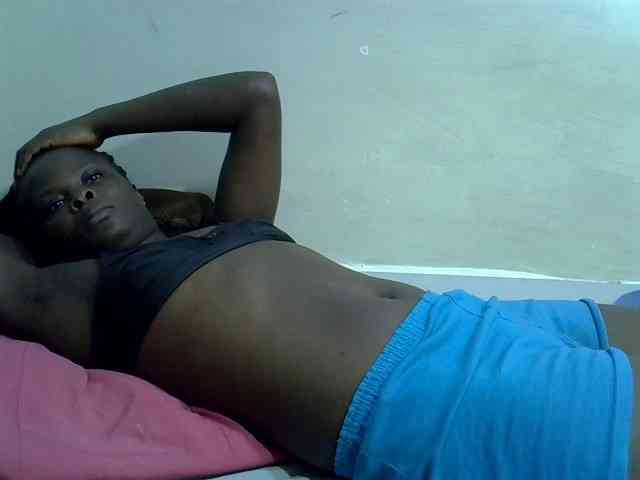 Prettyluv webcam