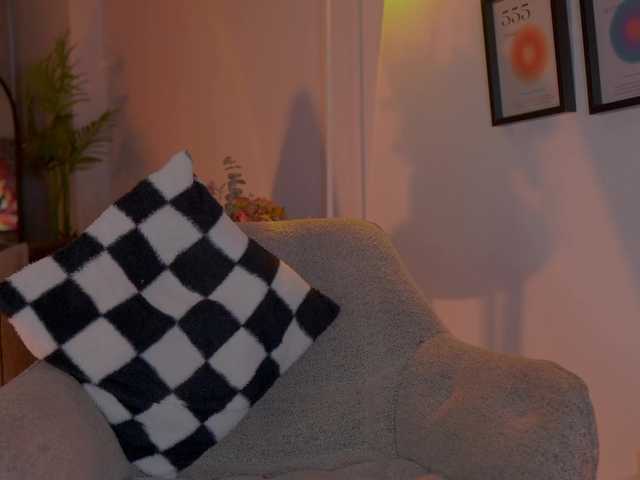MelyTaylor live cam on BongaCams