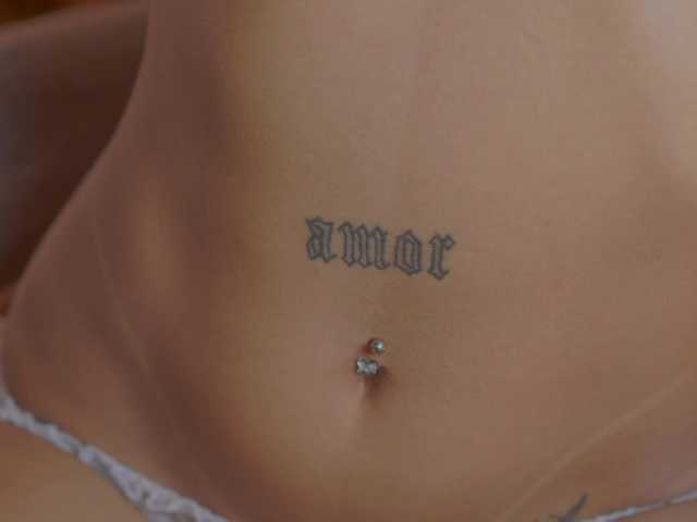 MelyTaylor live cam on BongaCams
