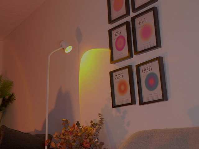 MelyTaylor live cam on BongaCams
