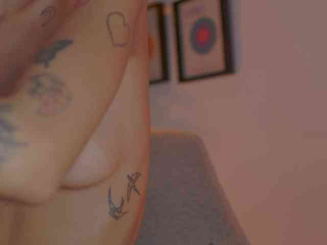 Melytaylor webcam