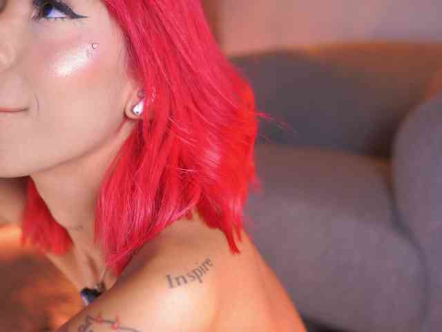 Model: MelyTaylor