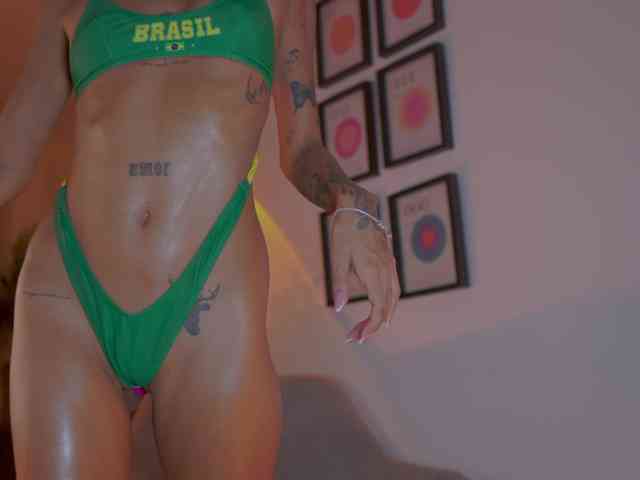 MelyTaylor MelyTaylor