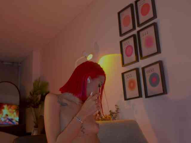 Model: MelyTaylor