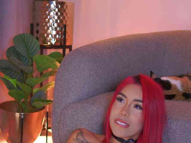 Model: MelyTaylor