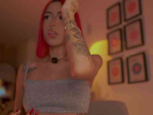 Model: MelyTaylor