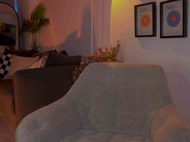Melytaylor webcam