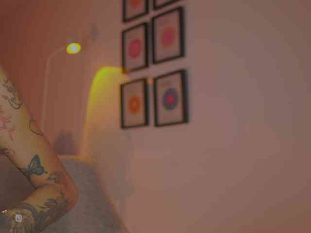 Melytaylor webcam