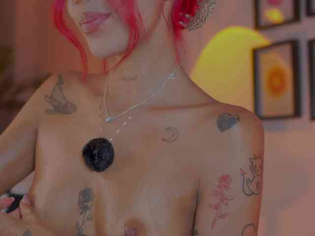 Model: MelyTaylor