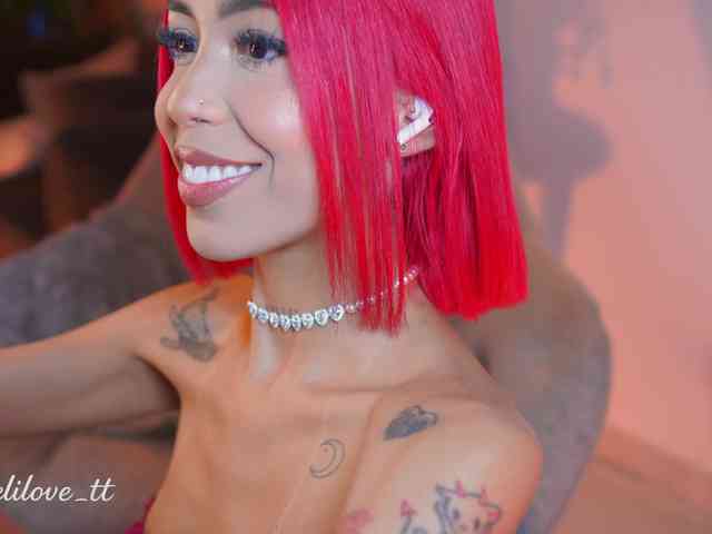 MelyTaylor MelyTaylor