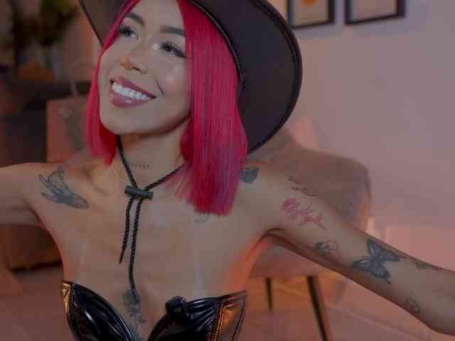 MelyTaylor MelyTaylor