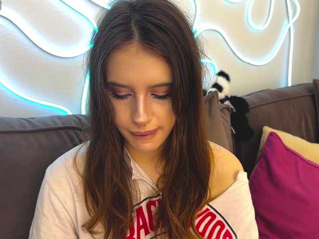 kissnotilt live webcam show