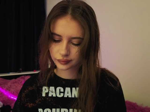 kissnotilt live cam on BongaCams