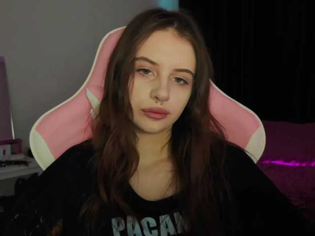 kissnotilt live cam on BongaCams