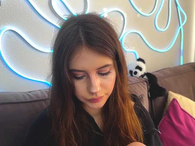 kissnotilt live webcam show