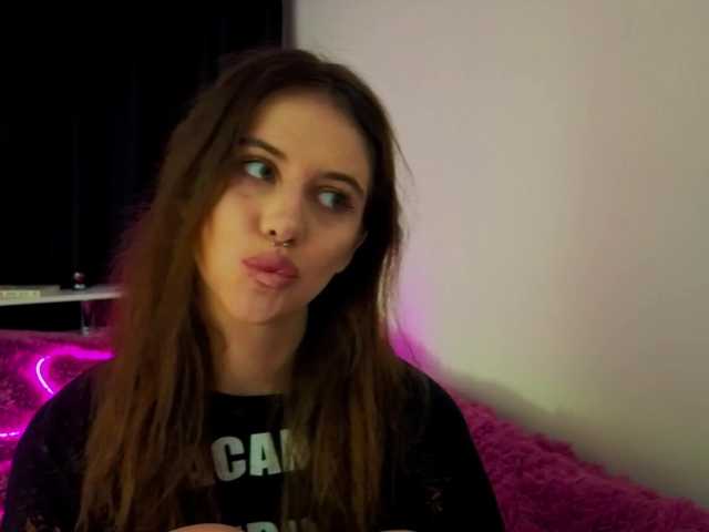 kissnotilt live cam on BongaCams