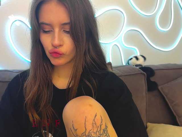 kissnotilt live cam on BongaCams