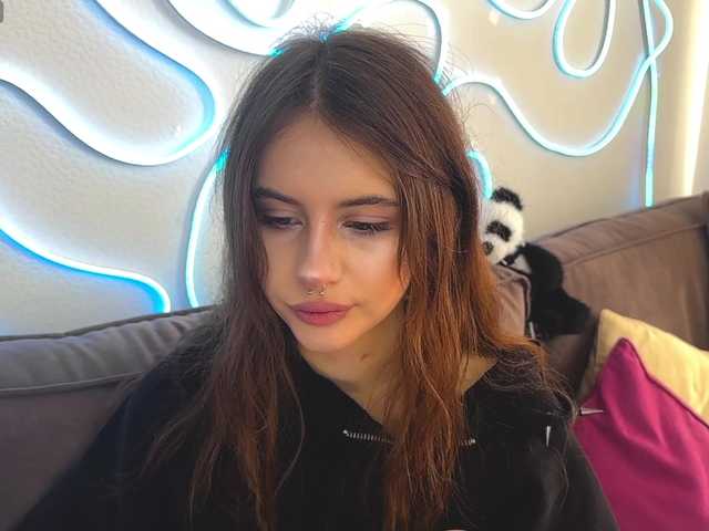 kissnotilt live webcam show