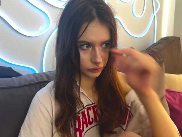 kissnotilt live cam on BongaCams