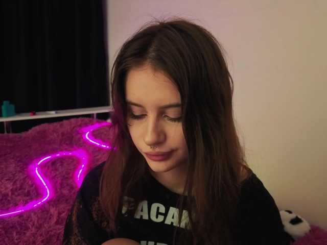 kissnotilt live cam on BongaCams