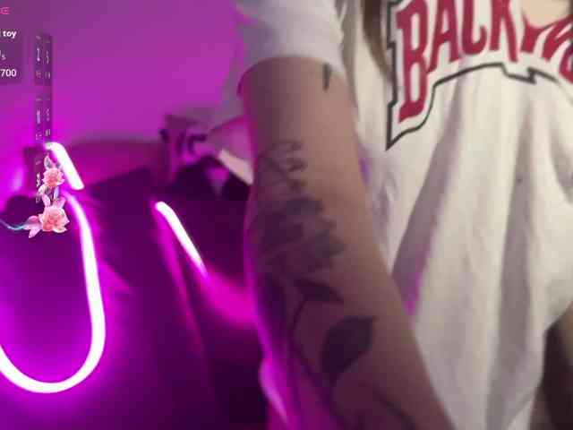 kissnotilt webcam