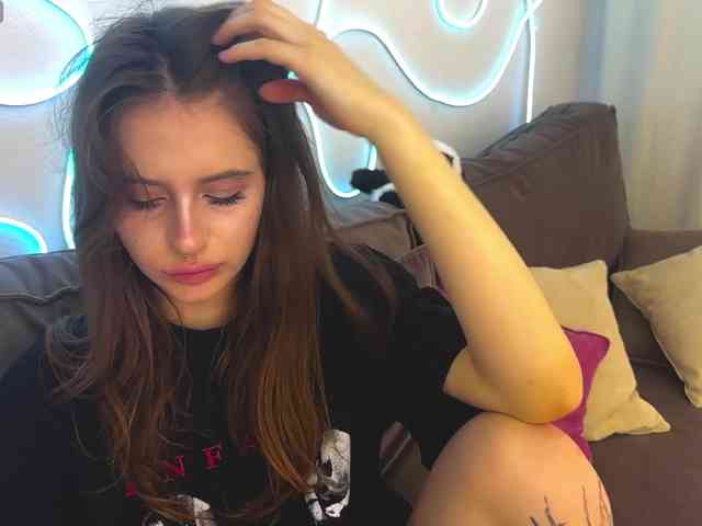 kissnotilt webcam