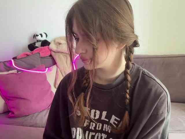 kissnotilt webcam