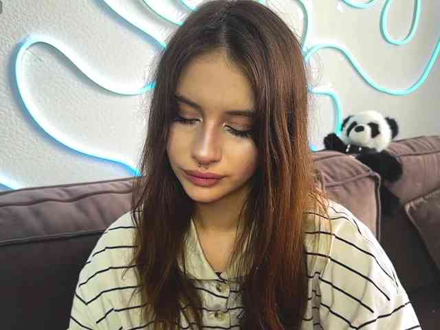 kissnotilt webcam