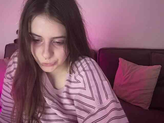 kissnotilt webcam