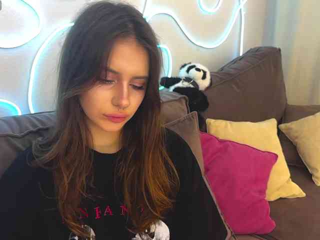 kissnotilt webcam