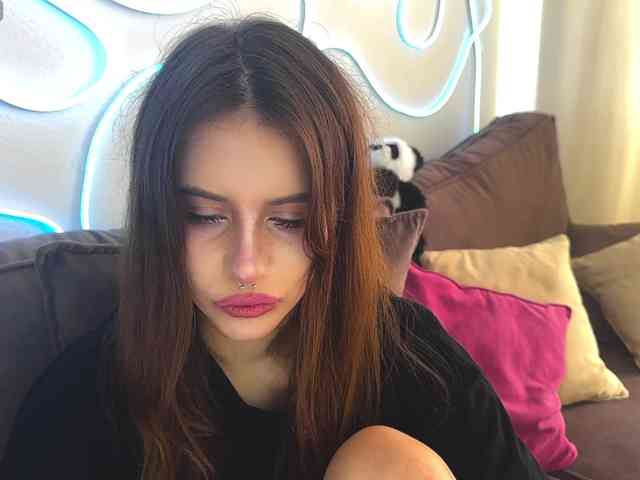 kissnotilt webcam