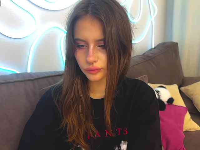 kissnotilt webcam