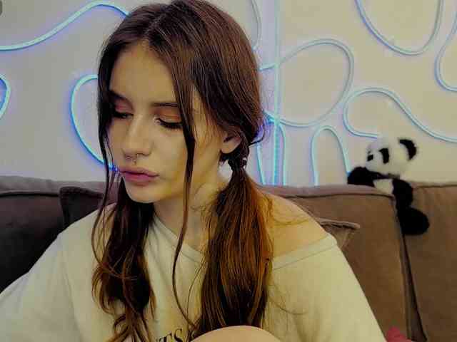 kissnotilt webcam