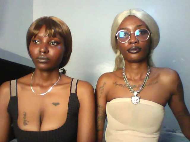 Maleena40's BongaCams show and profile