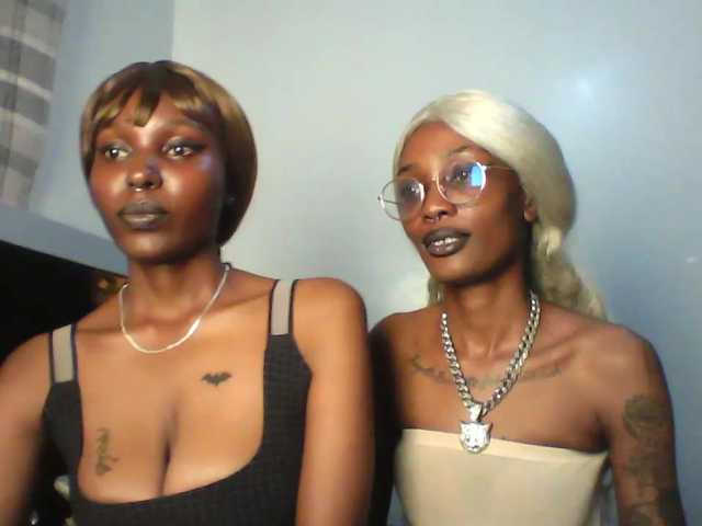 Maleena40's BongaCams show and profile