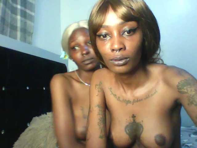 Maleena40's BongaCams show and profile