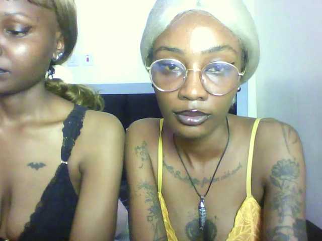 Maleena40 live cam on BongaCams