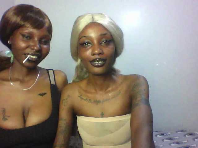 Maleena40's BongaCams show and profile