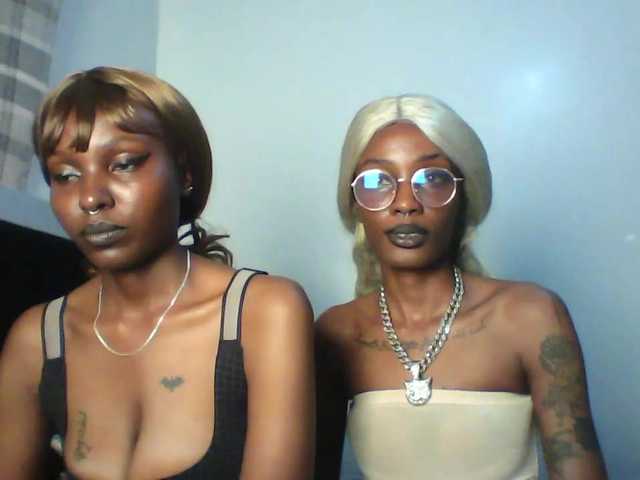 Maleena40's BongaCams show and profile