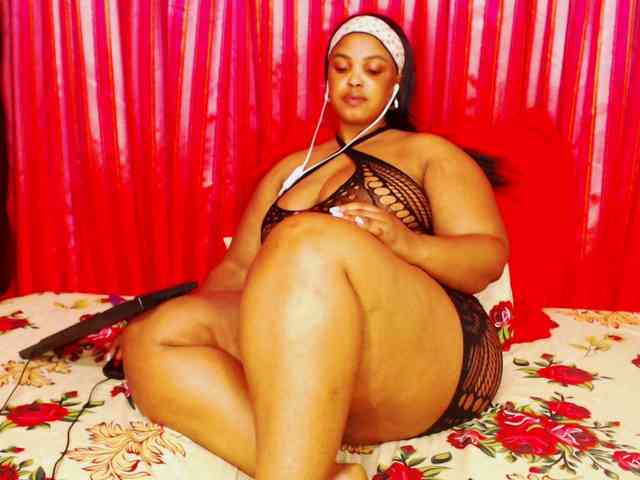 Model: DivineBootyxxx