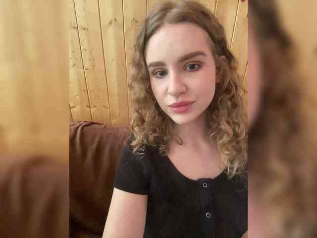 Sweetie_Kitty webcam