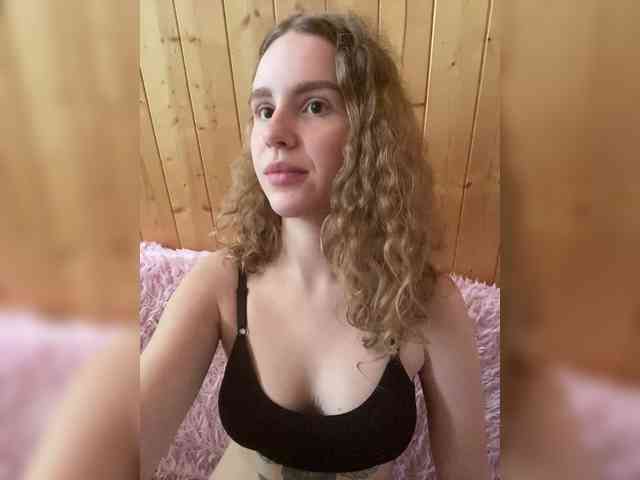 Sweetie_Kitty webcam