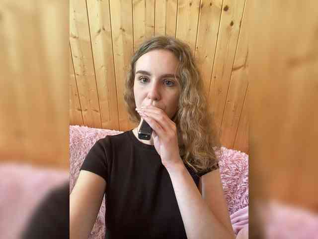 Sweetie_Kitty webcam