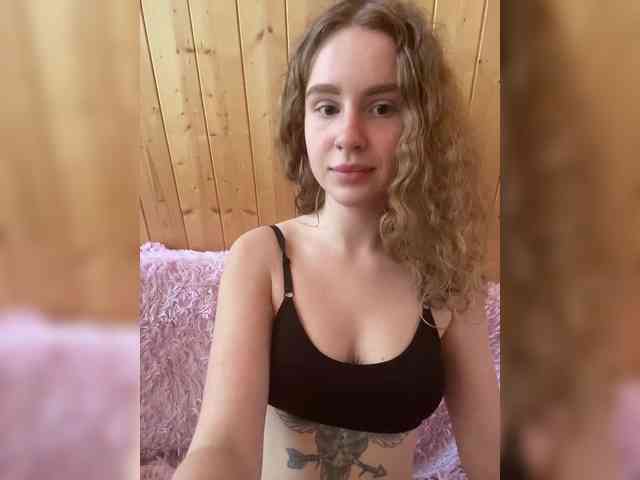 Sweetie_Kitty webcam