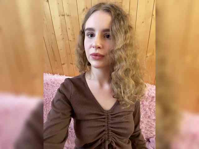 Sweetie_Kitty webcam