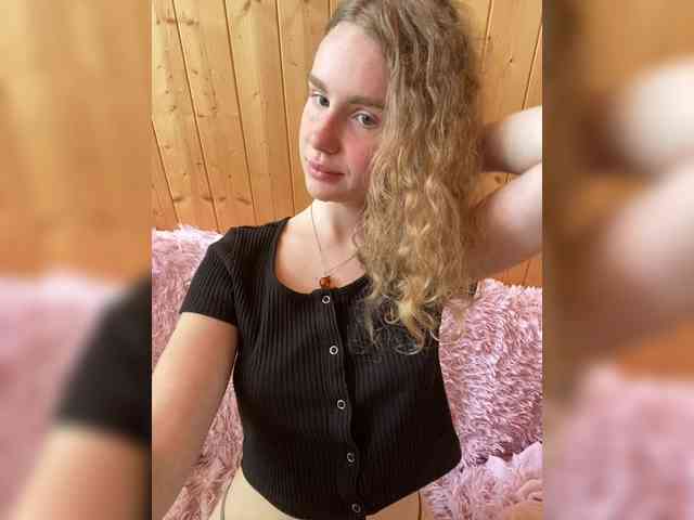 Sweetie_Kitty webcam