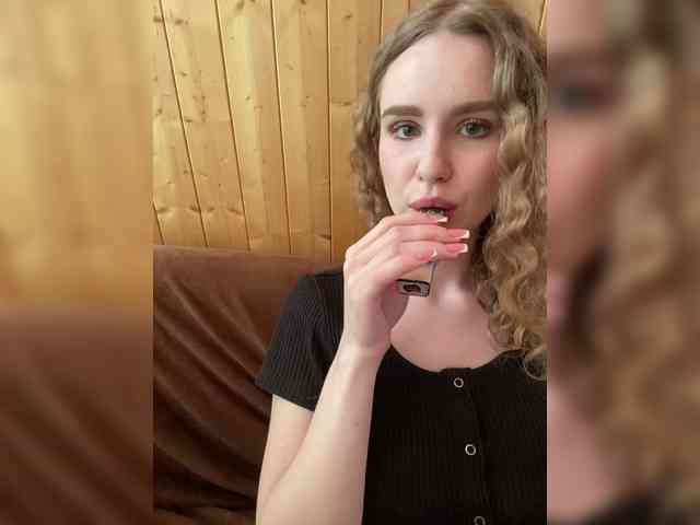 Sweetie_Kitty webcam