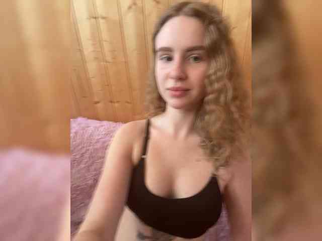 Sweetie_Kitty webcam