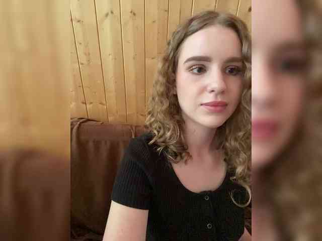 Sweetie_Kitty webcam