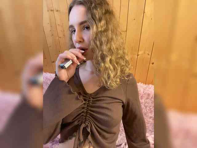 Sweetie_Kitty webcam